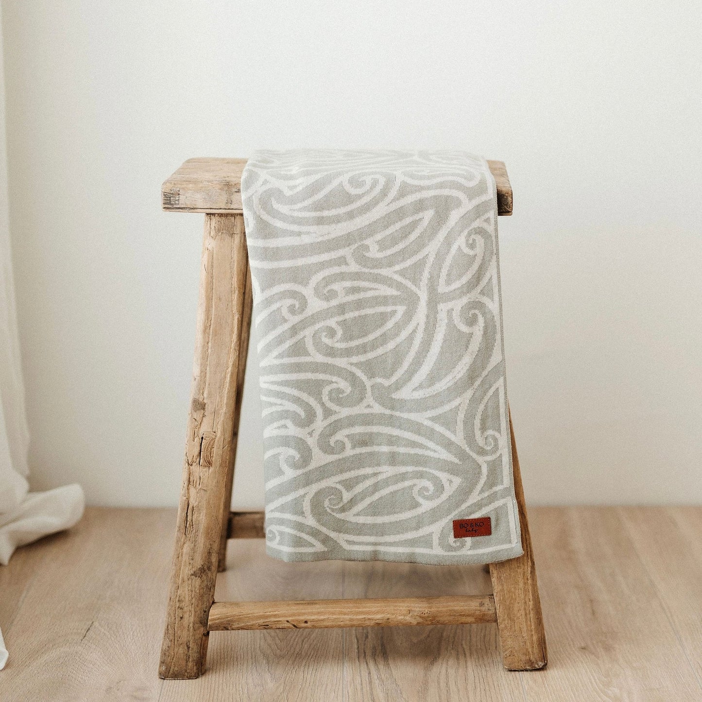 Mohimohi Woven Pepe Blanket - Huruwhenua
